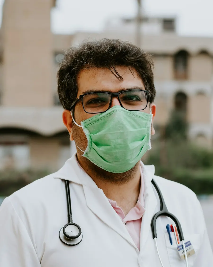 Aesthetic practitioner in consultation